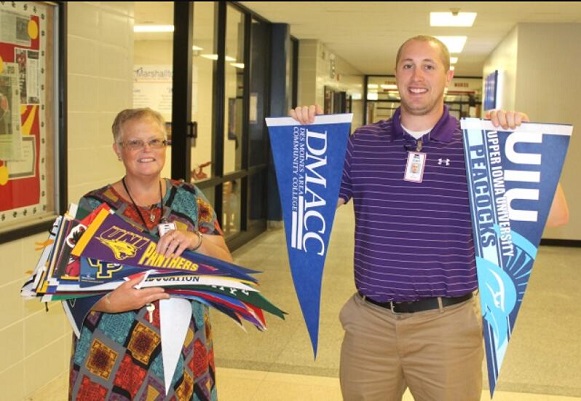 mini college pennants